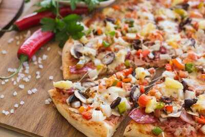 Talyas Gourmet Pizza & Kebab