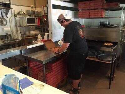 Hole In One Pizza & Pasta