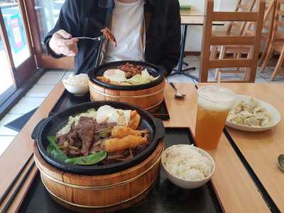 Home Chinese Restaurant