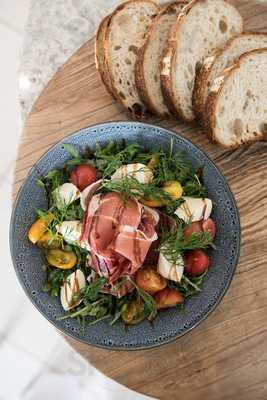 On The Beach, Hastings St