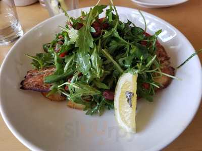 Dreux Bar & Restaurant