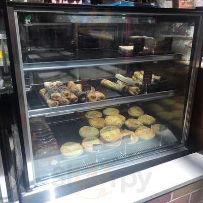 Mrs. Fields Bakery And Cafe