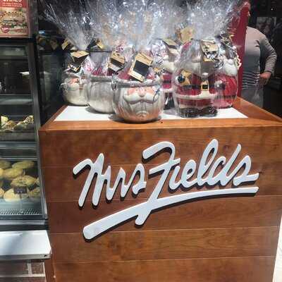 Mrs. Fields Bakery And Cafe