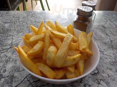 Town Hall Kebabs Fish & Chips