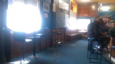 British & American Hotel