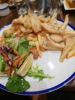 8 Sisters Cafe & Grill