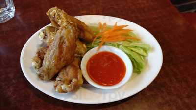 Dee Dee Thai Cuisine