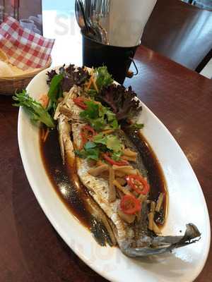 Dee Dee Thai Cuisine