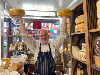 Feast Deli, Cafe & Wine Bar