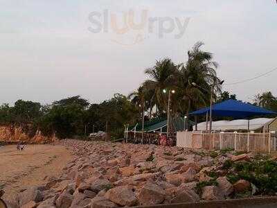 Bar And Blue Marlin Bistro