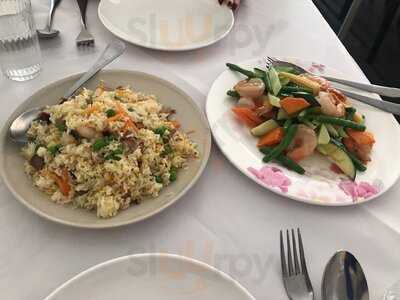 Gold Stream Chinese Restaurant