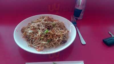 Noodle And Sushi Bar