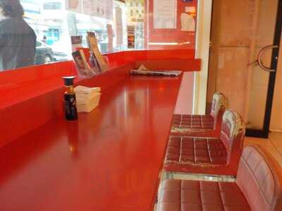 Noodle And Sushi Bar