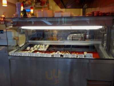 Noodle And Sushi Bar