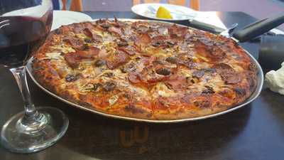 Uncle Leo's Pizza Bistro