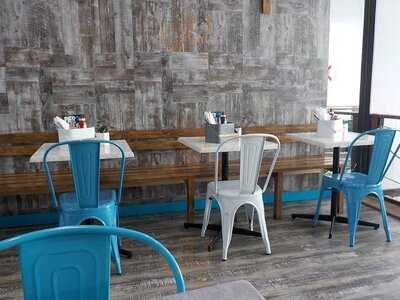 Pier 20 Seafood And Grill