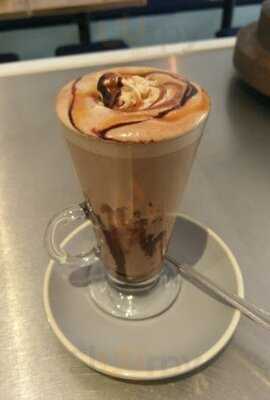 Elemental Cafe, Bar And Restaurant