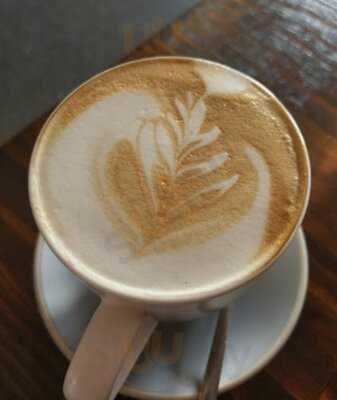 Elemental Cafe, Bar And Restaurant