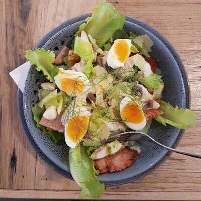 Elemental Cafe, Bar And Restaurant