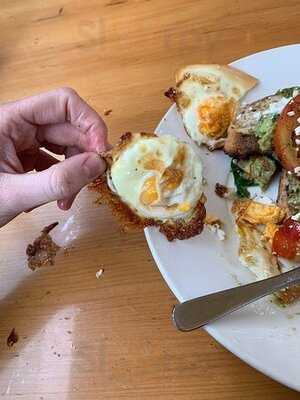 Raffael's Cafe Bar & Grill