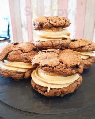 Overhear Coffee & Food