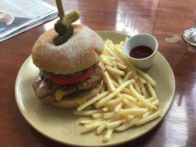 Breakwater Shed Cafe