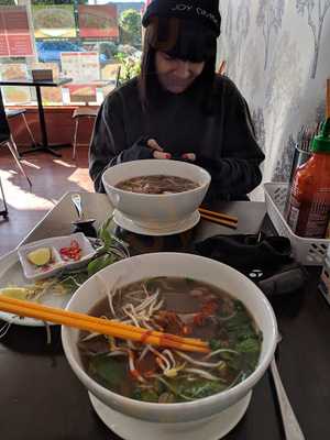 V N Rolls Bakery & Cafe