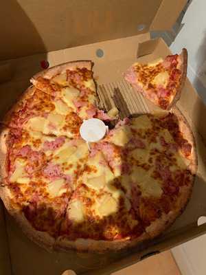 Crust Gourmet Pizza Bar