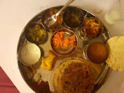 Annakut Thali