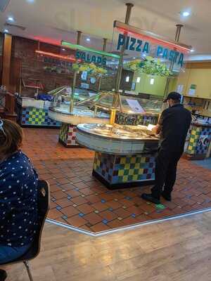 Pizza Hut Windsor Dine In