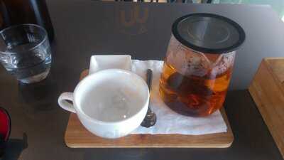 Mister & Missus M. Cafe