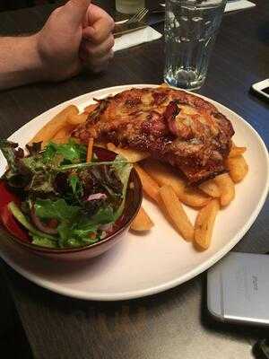 The Sporting Globe Werribee