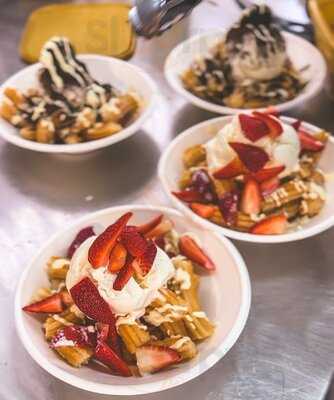 Cheeky Cheeky Churros