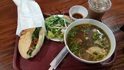 La Pho Vietnamese Coolalinga Central