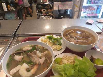 La Pho Vietnamese Coolalinga Central