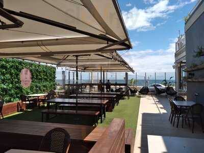 Brighton Beach Hotel