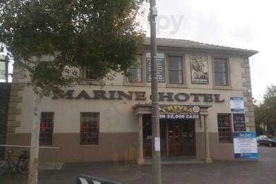 Marine Hotel Restaurant