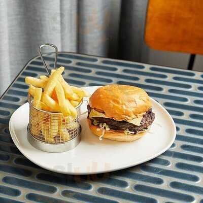 Marine Hotel Restaurant