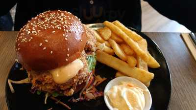 Inta-national Noodle Bar