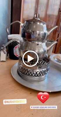 Coolaroo Chicken And Seafood