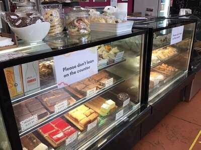 P & G Bakery Cafe