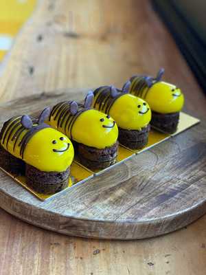 Bumble Bee Eatery