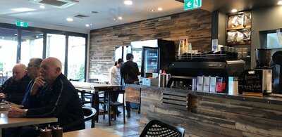 Raw & Wild Market Cafe