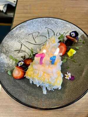 Raw & Wild Market Cafe