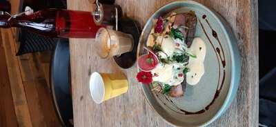 Raw & Wild Market Cafe