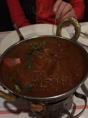 Tandoor And Curry Hut