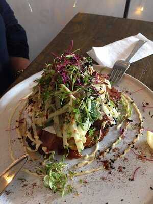 Allumer Coffee & Eatery