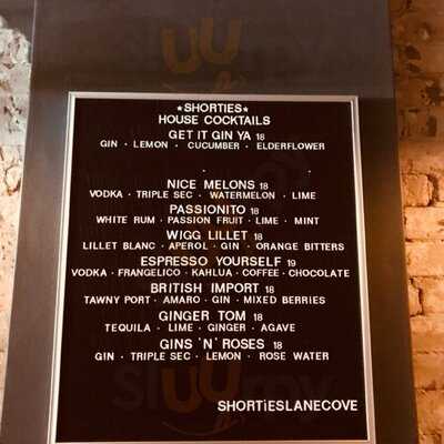 Shorties Bar & Dining