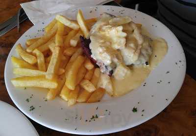 Bonus Bros Cafe Restaurant