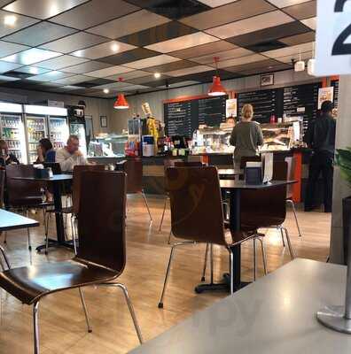 Helensvale Carvery And Coffee Lounge